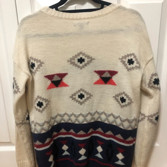 American Eagle Sweater - Picture 3 of 4